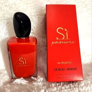 Si Passione by Giorgio Armani, 3.4 oz EDP Spray for Women